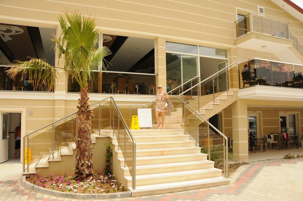 Marcan Resort Hotel โอลลุนเดนิซ ภายนอก รูปภาพ